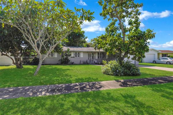 Whispering Pines Park, 8864 SW 196th Ter, Cutler Bay, Florida 33157, image 3