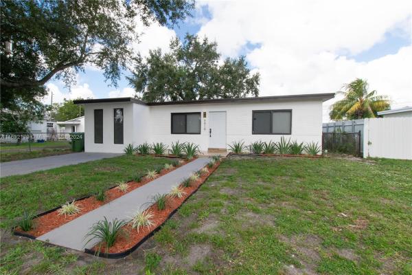 South Broward Ranches, 6619 SW 2nd Ct, Pembroke Pines, Florida 33023, image 1