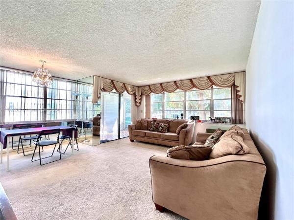 Watergate, 2781 Taft St #204, Hollywood, Florida 33020, image 1