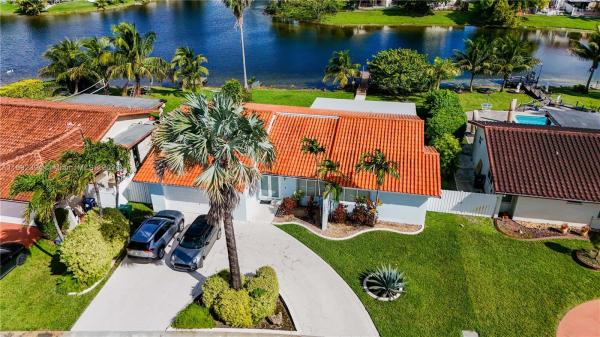 International Gardens, 1231 SW 126th Pl, Tamiami, Florida 33184, image 1