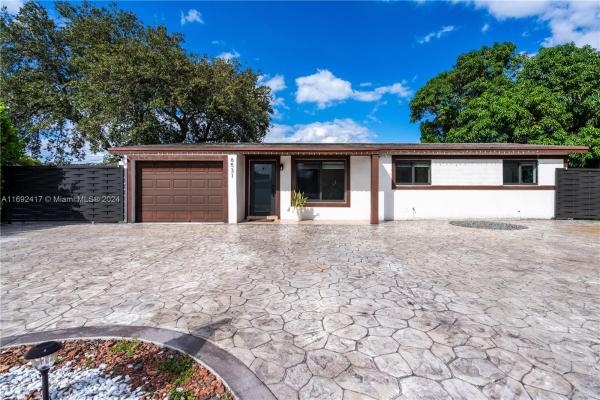Boulevard Heights, 6531 Lincoln St, Hollywood, Florida 33024, image 2