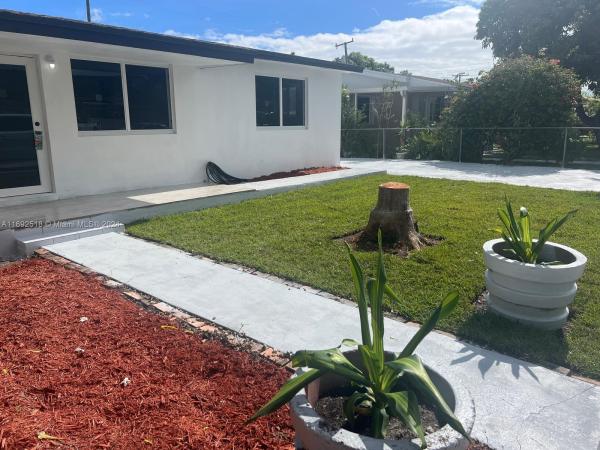 Ingleside Park, 4787 E 8th Ct, Hialeah, Florida 33013, image 1
