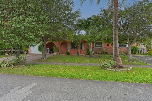 Southern Estates, 12283 SW 32nd Ter, Tamiami, Florida 33175, image 1