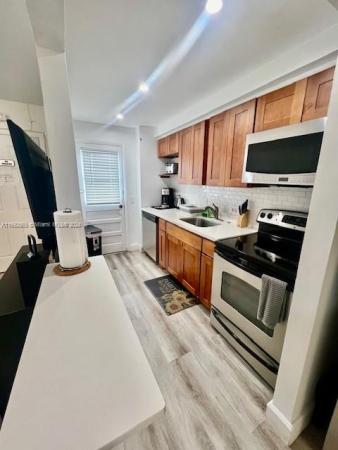 Bayshore Yacht & Tennis Club, 7904 West Dr #1008, North Bay Village, Florida 33141, image 1