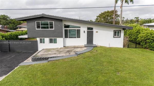 Lauderdale Isles, 2537 Marathon Ln, Fort Lauderdale, Florida 33312, image 1