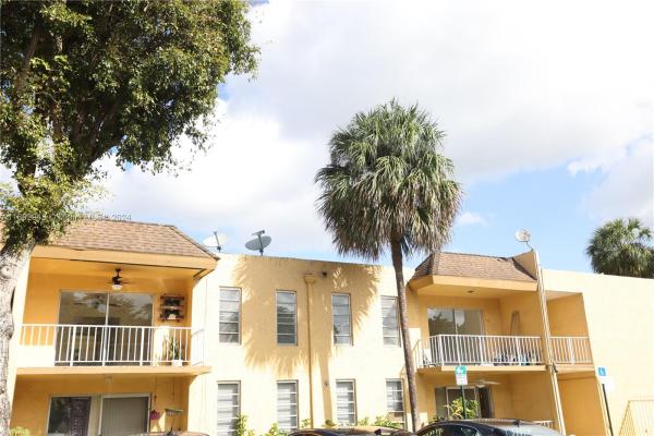Kendall Heights, 13700 SW 62nd St #226, Kendale Lakes, Florida 33183, image 1