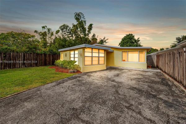 Lauderdale Park, 1009 NE 18th St, Fort Lauderdale, Florida 33305, image 1