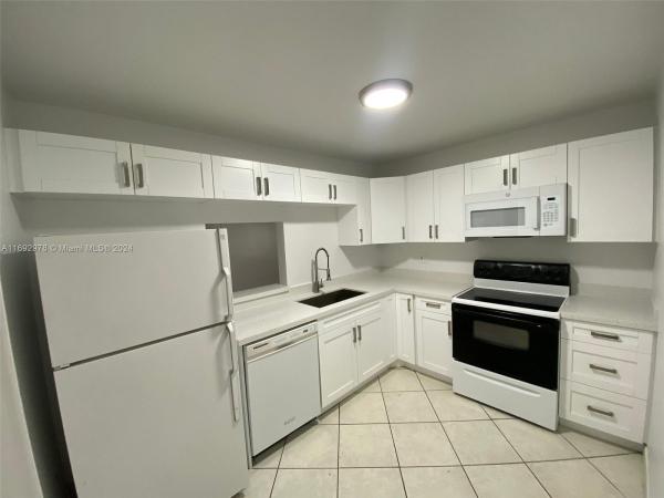 Heritage Circle, 4344 NW 9th Ave #9-3D, Deerfield Beach, Florida 33064, image 1