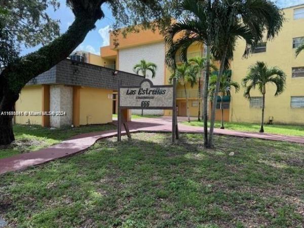 Las Estrellas, 666 W 81st St #320, Hialeah, Florida 33014, image 1