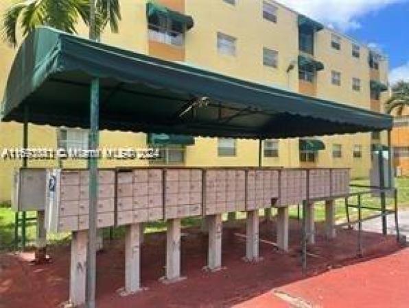 Las Estrellas, 666 W 81st St #320, Hialeah, Florida 33014, image 2