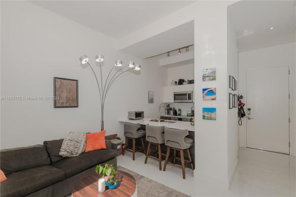 Merrick Manor, 301 Altara Ave #305, Coral Gables, Florida 33146, image 1
