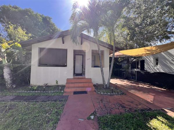 Wyndwood Park, 260 NW 34th St, Miami, Florida 33127, image 1
