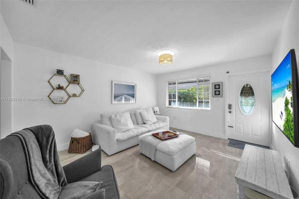 Bird Road Highlands, 3501 SW 89th Ave, Westchester, Florida 33165, image 2