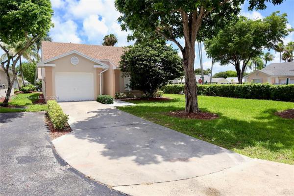 North Gate, 467 SE 22nd Dr, Homestead, Florida 33033, image 1