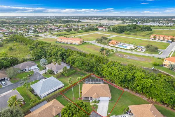 North Gate, 542 SE 18th Dr, Homestead, Florida 33033, image 1