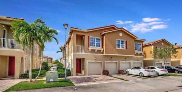 Hampton Hills, 5868 Hampton Hills Blvd, Tamarac, Florida 33321, image 1