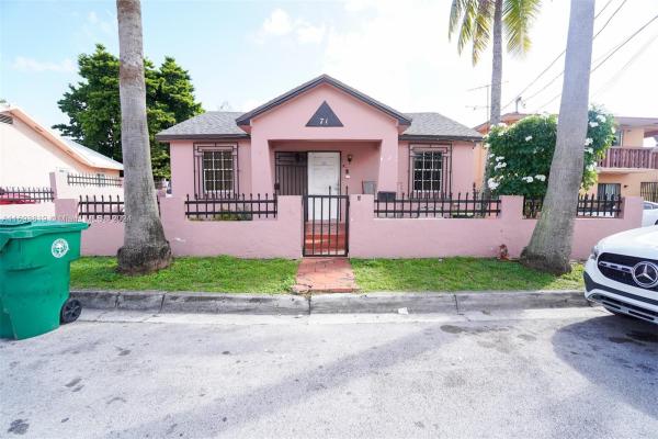 Orange Park, 71 NW 18th Ave, Miami, Florida 33125, image 1