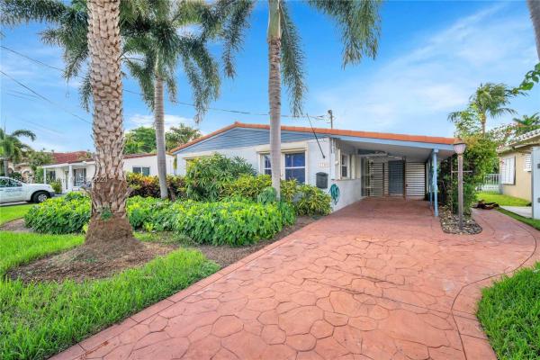 Hollywood Lakes, 1166 Hayes St, Hollywood, Florida 33019, image 2