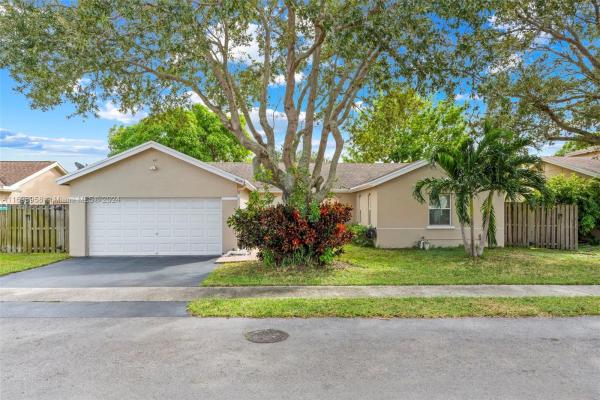 Banyan Estates, 9548 NW 53rd St, Sunrise, Florida 33351, image 1