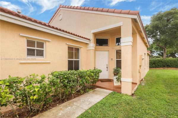 Sierra Falls, 680 Sand Creek Cir, Weston, Florida 33327, image 1