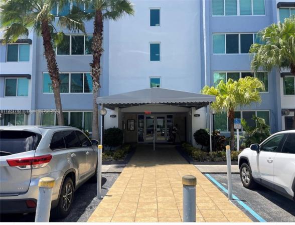 Summit Tower Of Dadeland, 9125 SW 77 Ave #202, Kendall, Florida 33156, image 1