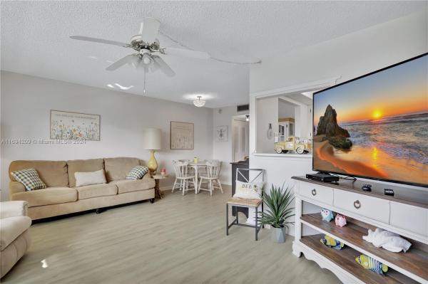 Cambridge, 4107 E Cambridge E #4107, Deerfield Beach, Florida 33442, image 3