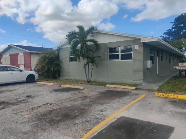 Golden Heights, 844 SW 10th St, Hallandale Beach, Florida 33009, image 1