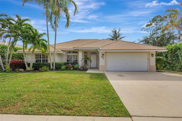 The Estates Of Royal Palm Beach, 148 Fernwood Cres, Royal Palm Beach, Florida 33411, image 1
