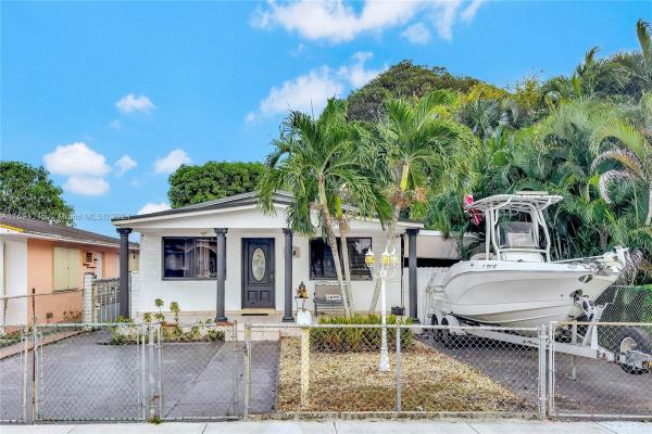 Hialeah Residential, 528 E 16th St, Hialeah, Florida 33010, image 1