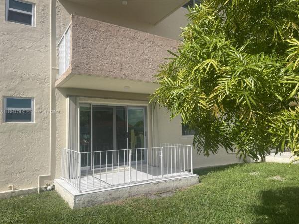 Coral Way Village, 10300 Coral Way #D14, University Park, Florida 33165, image 1