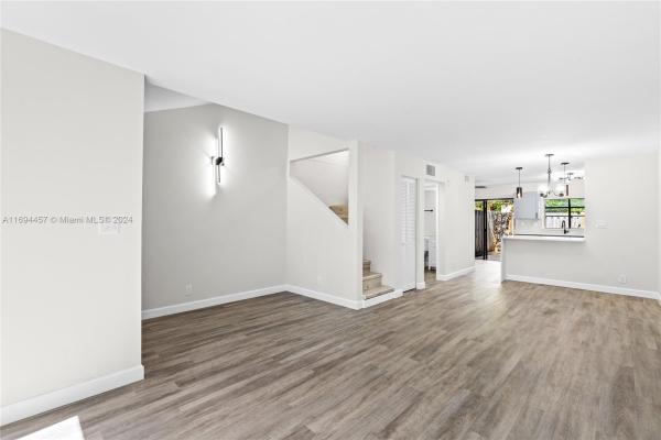 City View Townhomes, 357 City View Dr, Fort Lauderdale, Florida 33311, image 1