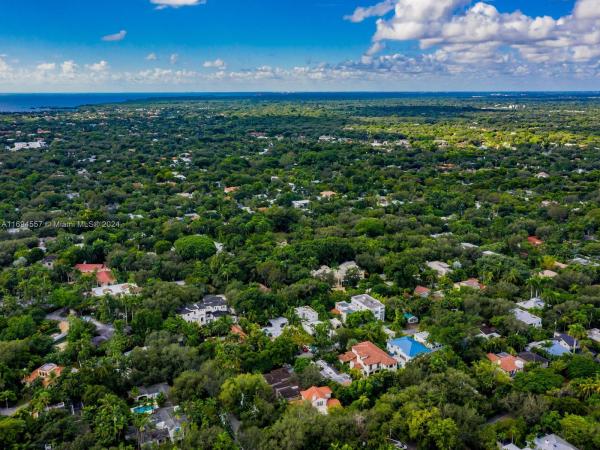 Sunshine Vistas, 3635 Justison Rd, Miami, Florida 33133, image 1