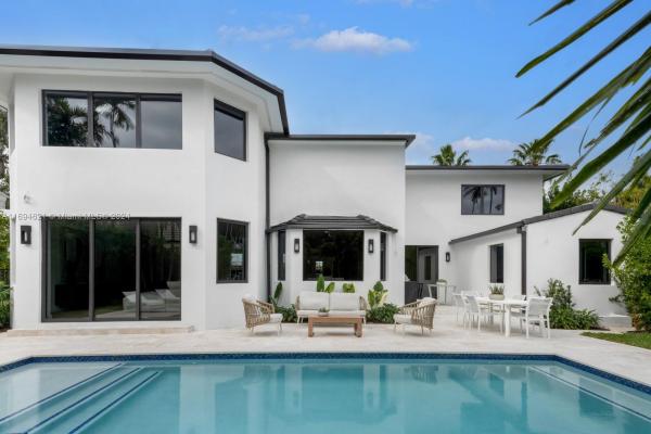 Nautilus, 4575 N Bay Rd, Miami Beach, Florida 33140, image 1