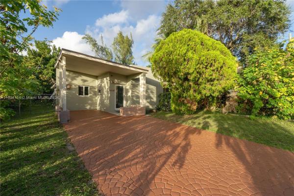 1565 NE 139th St, Miami, Florida 33161, image 1