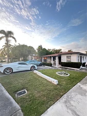 Schaffer Homesites, 809 NE 2nd St, Hallandale Beach, Florida 33009, image 1
