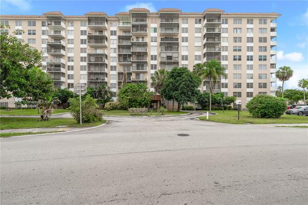 The Manors Of Inverrary, 4174 Inverrary Dr #202, Lauderhill, Florida 33319, image 1