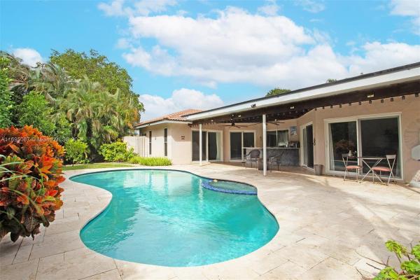 892 NW 83rd Dr, Coral Springs, Florida 33071, image 1