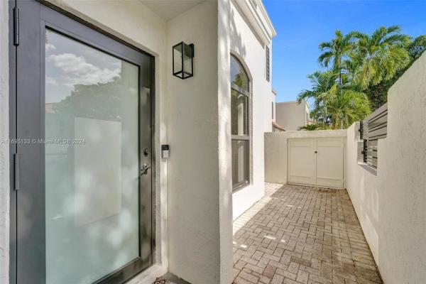 Costan Villas Harbor Village, 21216 Harbor Way #158-15, Aventura, Florida 33180, image 3