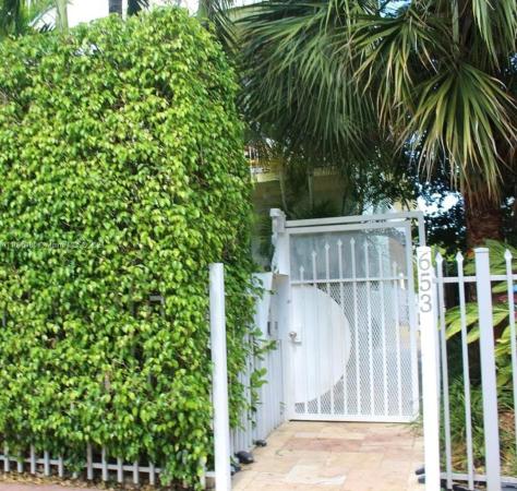 The Pineapple, 653 Michigan Ave #4, Miami Beach, Florida 33139, image 1