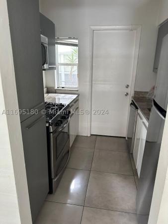 The Pineapple, 653 Michigan Ave #4, Miami Beach, Florida 33139, image 2