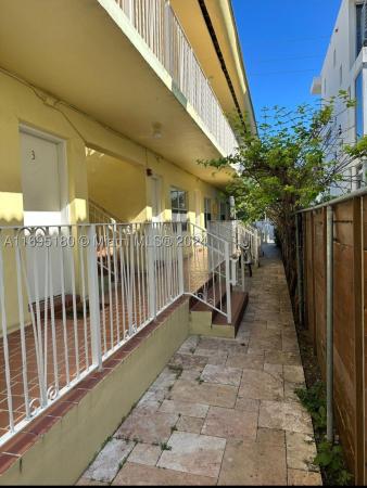 The Pineapple, 653 Michigan Ave #4, Miami Beach, Florida 33139, image 1