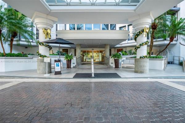 South Tower At The Point, 21055 Yacht Club Dr #607, Aventura, Florida 33180, image 1