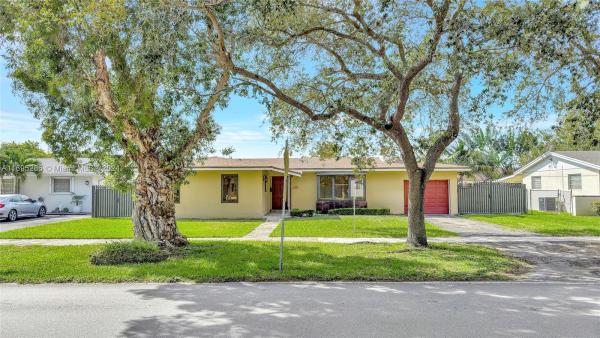 Towne Haven, 6310 SW 92nd Ave, Sunset, Florida 33173, image 1