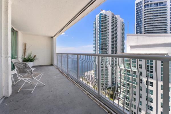 The Club At Brickell Bay, 1200 Brickell Bay Dr #2707, Miami, Florida 33131, image 1