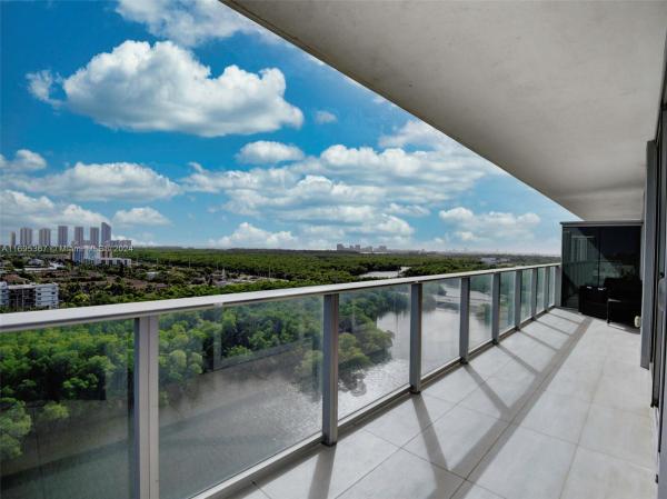 The Harbour South Tower, 16385 Biscayne Blvd #1615, North Miami Beach, Florida 33160, image 1