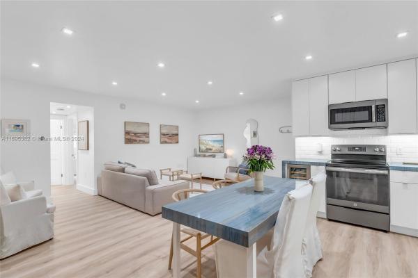 Edgewater Of Coral Gables, 35 Edgewater Dr #102, Coral Gables, Florida 33133, image 1