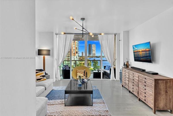 Aventura Marina 2, 3330 NE 190th St #710, Aventura, Florida 33180, image 3