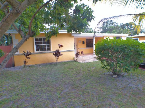 Irons Manor High Pine, 770 NE 140th St, North Miami, Florida 33161, image 1