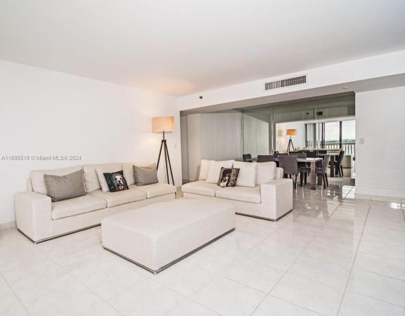 1000 Island Boulevard, 1000 W Island Blvd #802, Aventura, Florida 33160, image 3