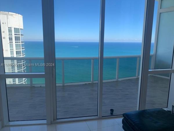 Tdr Tower 3, 15811 Collins Ave #4203, Sunny Isles Beach, Florida 33160, image 3